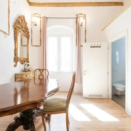 Appartement Historic Next To The Castle Bari